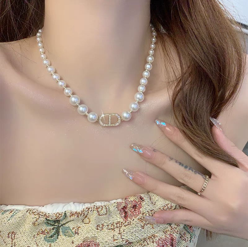 chr1st1an D10r necklaces